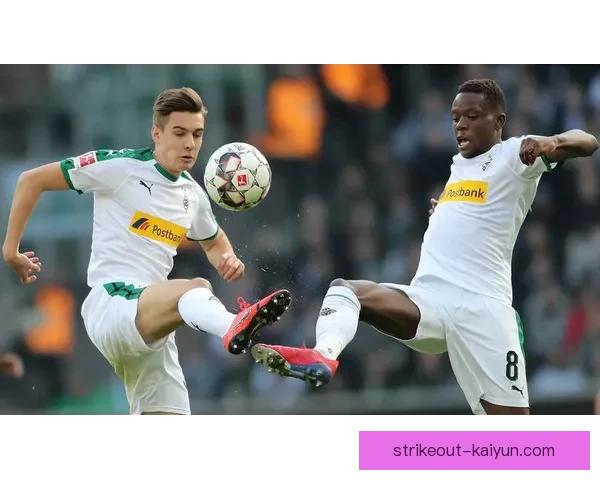 南美足球边路进攻表现稳健，技术与速度相结合的战术趋势显著